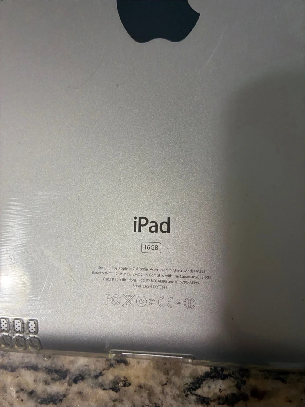 Apple iPad 2nd Generation with Clear Case & Chargers
